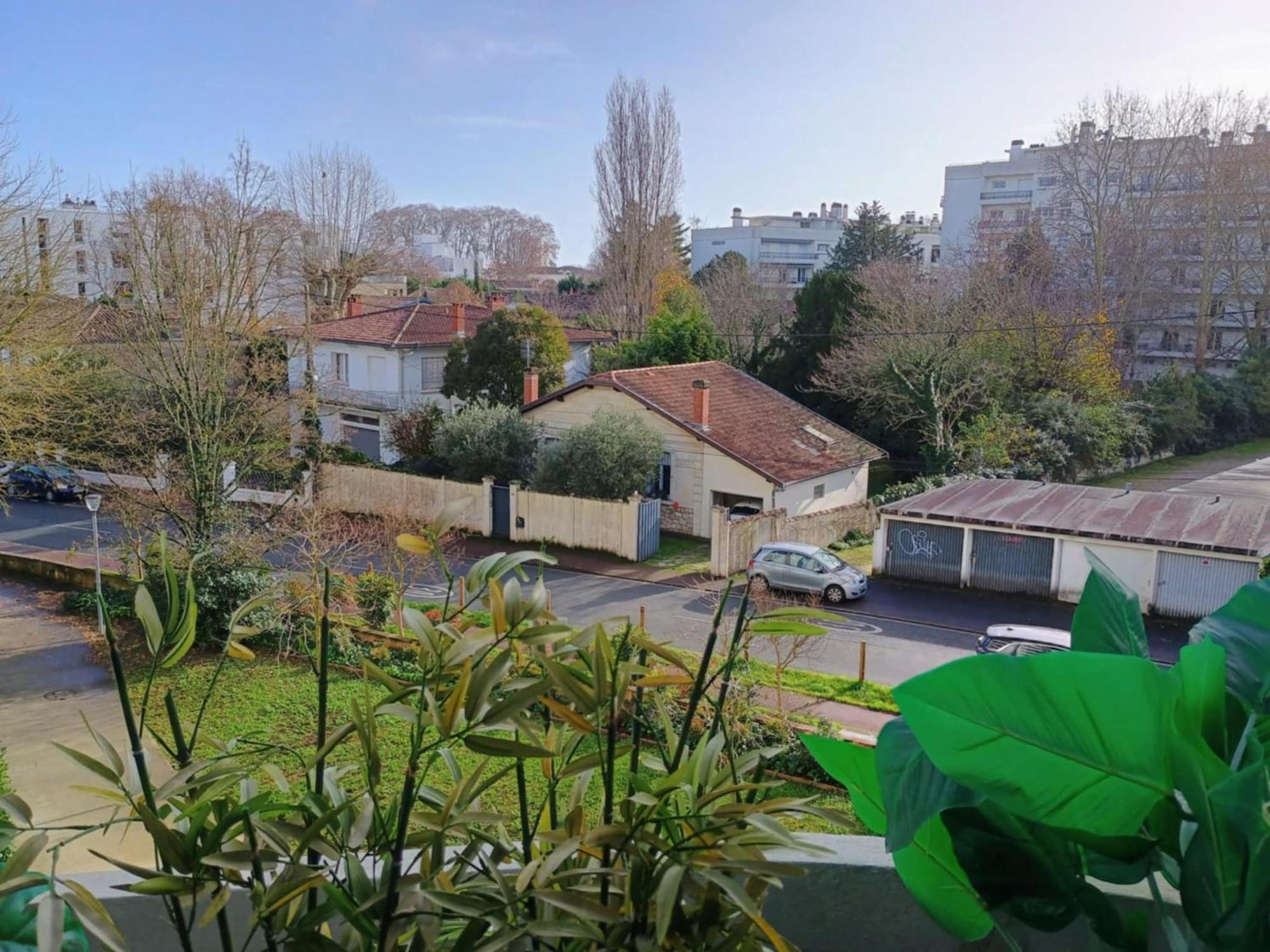 Appartement T2 勒布斯卡 外观 照片
